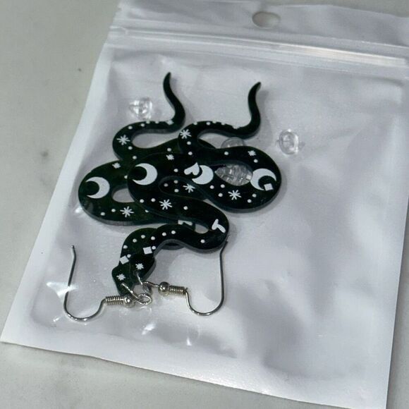 Green snake mystical drop dangle earrings | Sz OS, New - Picture 3 of 4